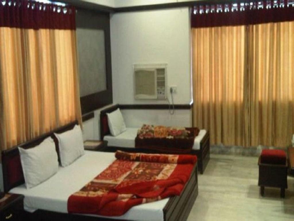 Hotel Ambaji International Ranpur ภายนอก รูปภาพ