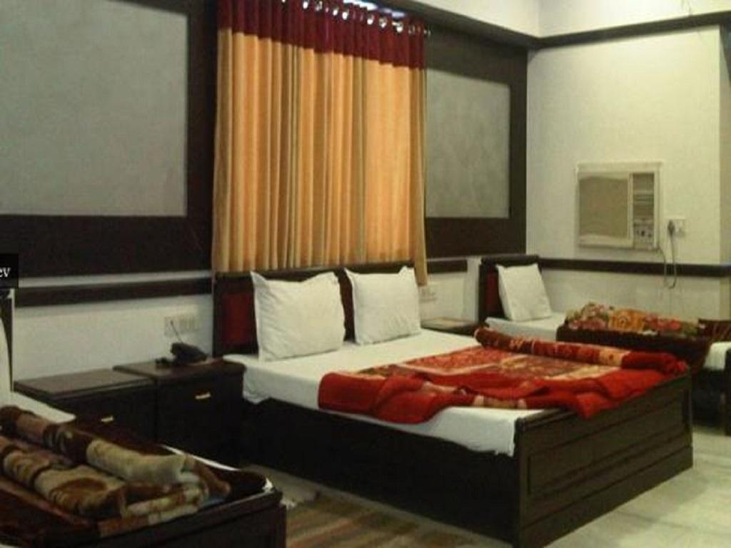 Hotel Ambaji International Ranpur ภายนอก รูปภาพ